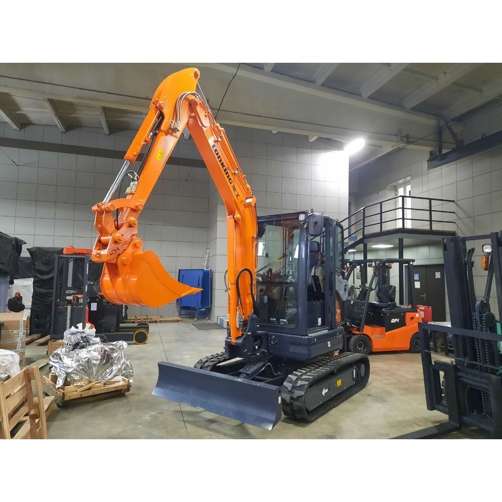 Гусеничный экскаватор Lonking CDM6035 18,5 кВт