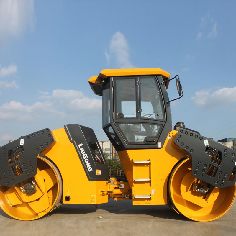 Каток асфальтовый LiuGong CLG6213E 220 л
