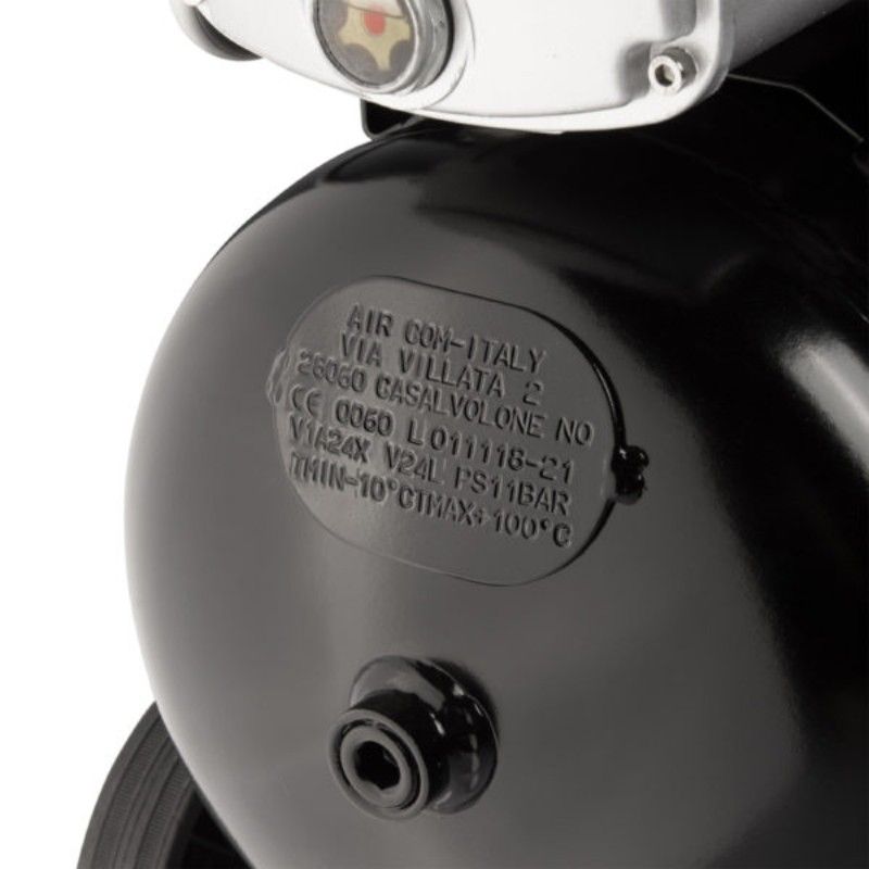 Поршневой компрессор WIEDERKRAFT WDK-90225 штуцер