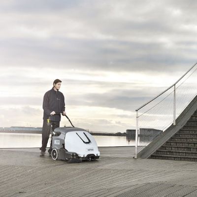 Подметальная машина Nilfisk SW900 P