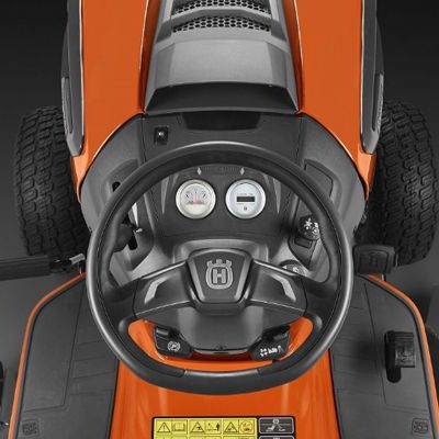 Минитрактор Husqvarna TC 242TX (руль)