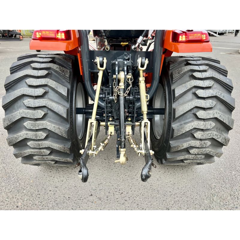 Трактор садовый ZIMANI B2741IN (18,5 кВт / 25 л.с., механ 9х3 Kubota, 4WD, индустр колеса)