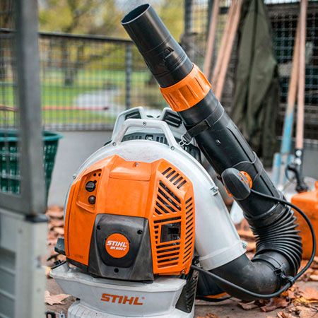 Воздуходувка STIHL BR 800 С-Е с мощным воздушным потоком