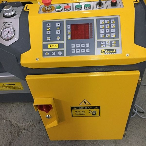 Ленточнопильный станок KESMAK KME 350 (панель управления)
