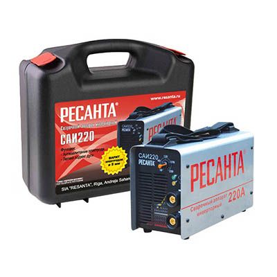 Сварочный инвертор Ресанта САИ 220 в кейсе