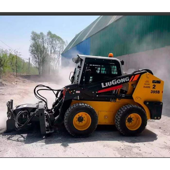 Мини-погрузчик LiuGong CLG395B Общий вид