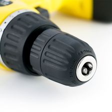 Аккумуляторная дрель-шуруповерт KOLNER KCD 16,8C патрон