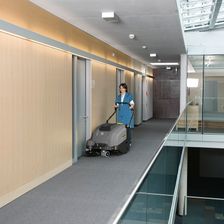 Подметальная машина Karcher KM 75/40 W Bp Pack Общий вид