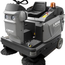 Подметальная машина LAVOR Professional SWL R 1100 ST (с японским двигателем Honda)