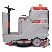 Аккумуляторная поломоечная машина с местом оператора Bennett Ranger R75-66d Pro (с литиевым АКБ 150 а/ч) - фото 2