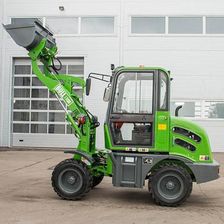 Фронтальный погрузчик BULL SL100 (34 л.с.)