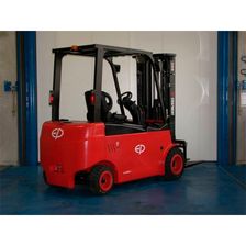 Электропогрузчик EP Equipment CPD30L1 4800 мм фото 2