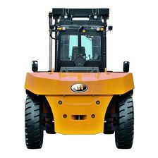 Вилочный погрузчик UN Forklift FD300T с дизельным двигателем Cummins