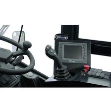 Вилочный погрузчик UN Forklift FD300T (органы управления)