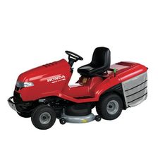 Садовый мини-трактор Honda HF2417K3 мощностью 13,1 л.с.