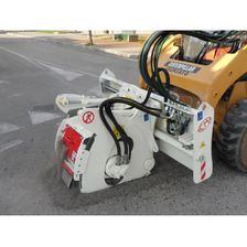 Дорожная фреза FS 45.20 CM Crusher на базе мини-погрузчика