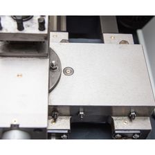 Настольный металлообрабатывающий станок Metal Master MASTERTURN 2050G (все подвижные части агрегата оснащены тавотницами)
