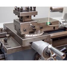 Настольный токарный станок Metal Master MASTERTURN 2050G с возможностью поворота тонкой продольной салазки