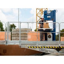 Подъёмный стол MAB 2001 220 В на стройплощадке